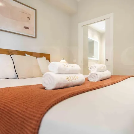 דירה Spacious 3 Bedroom By Rems